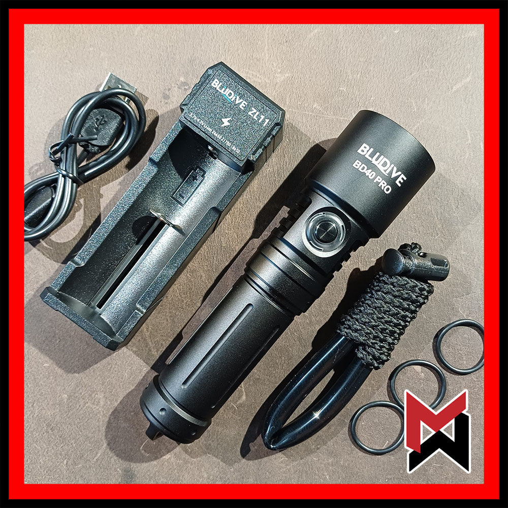 BluDive - BD40 PRO Diving Led Flashlight - Black - Diving Light