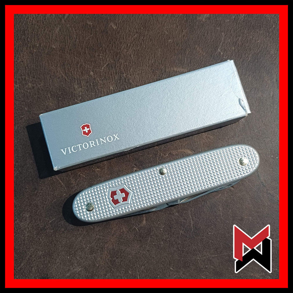 Victorinox - Companion Slim Alox - Silver